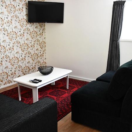 Large Studio With Private Patio, Sky Tv & Wifi Villa Mount Maunganui Esterno foto